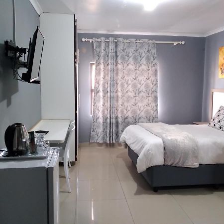 Legugu Bed And Breakfast Nongoma Екстер'єр фото
